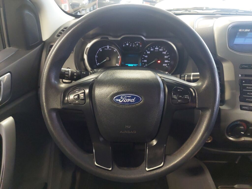 Ford Ranger 2013 Musta