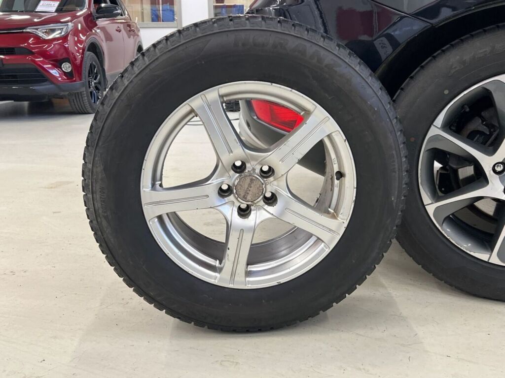 Volvo XC60 2011 Musta