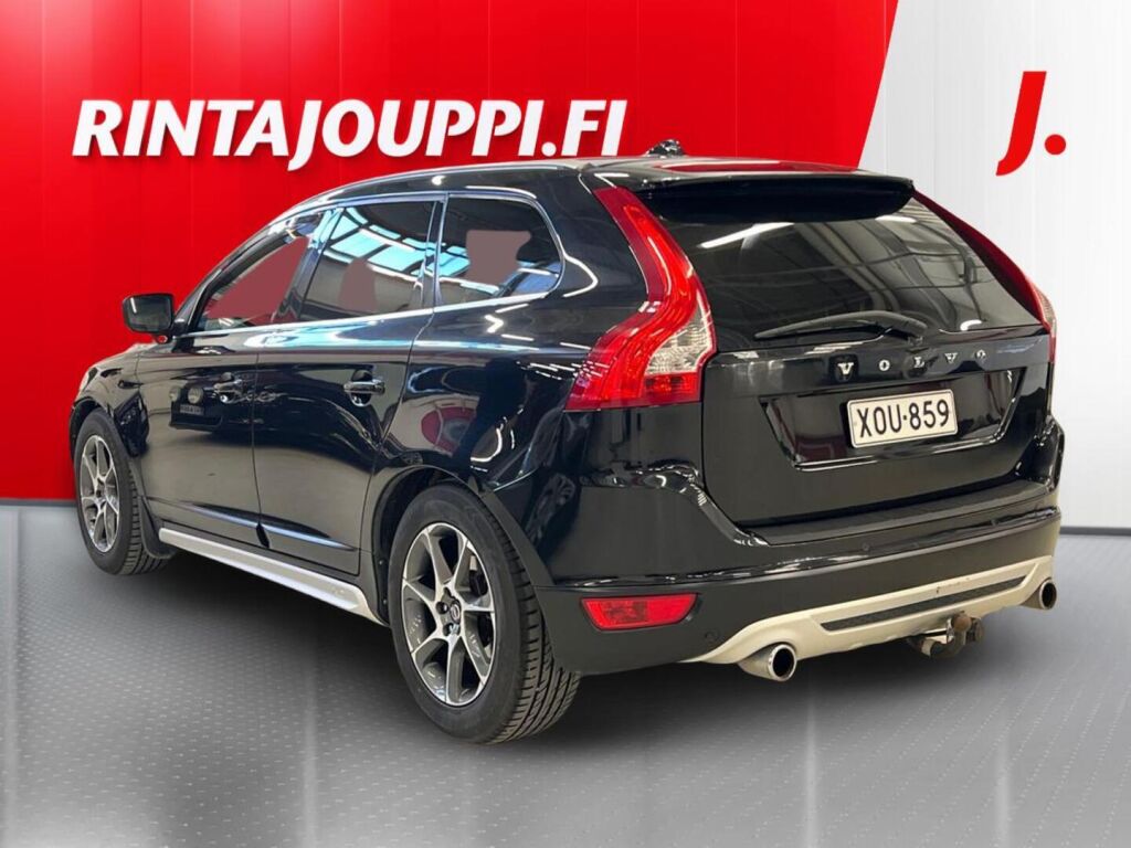 Volvo XC60 2011 Musta