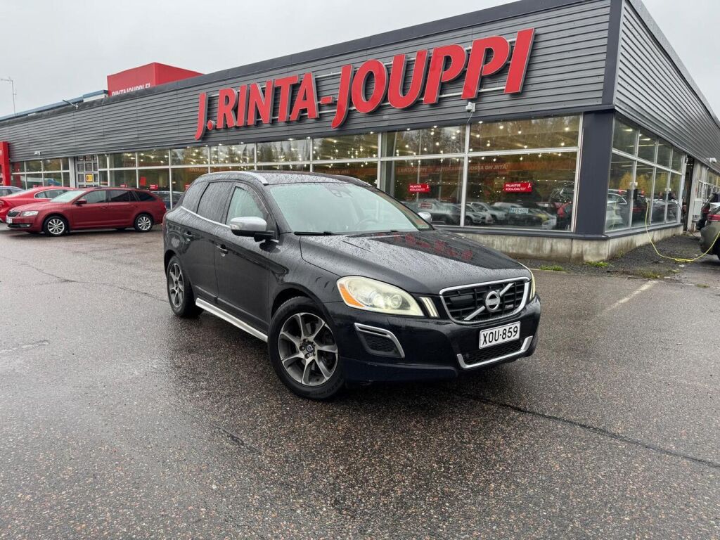 Volvo XC60 2011 Musta