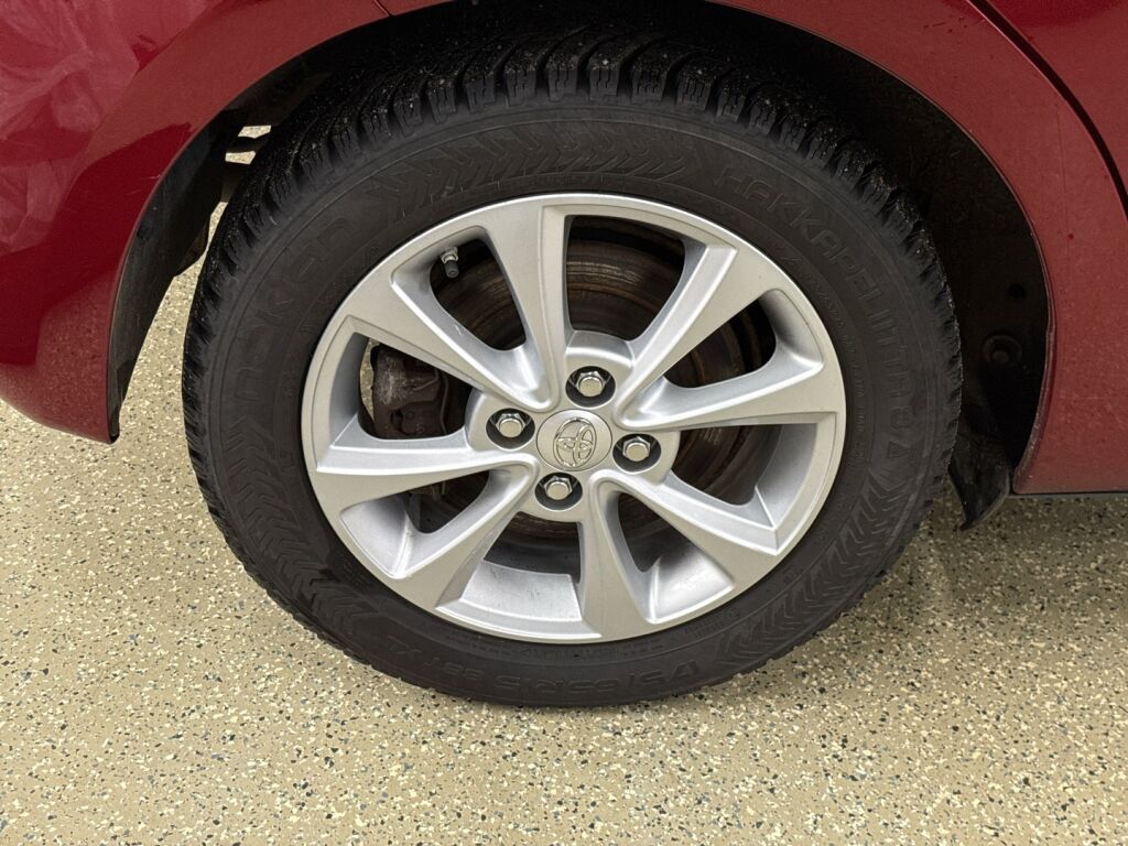 Toyota Yaris 2018 Punainen