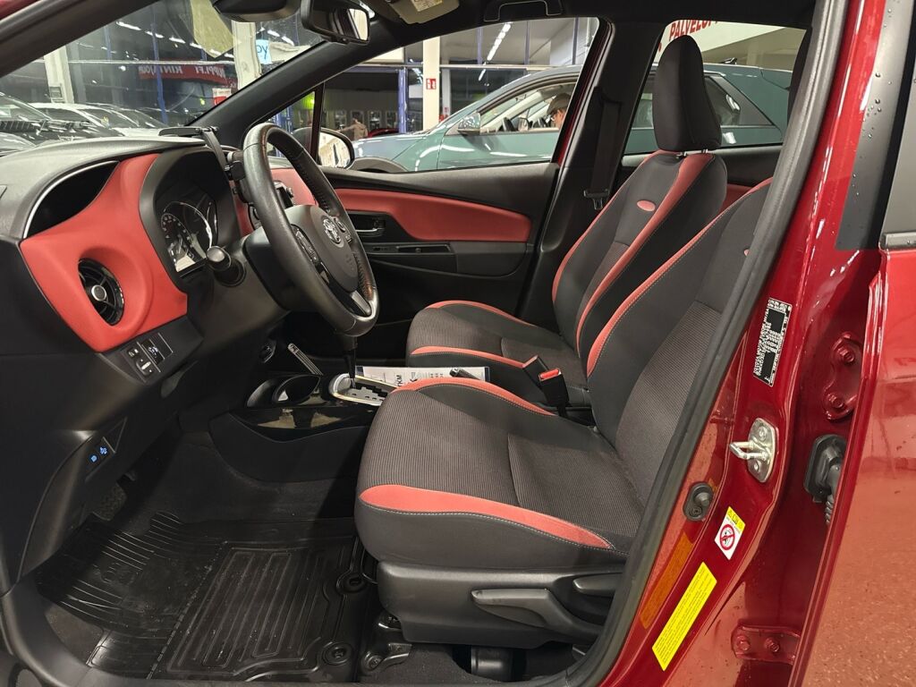 Toyota Yaris 2018 Punainen