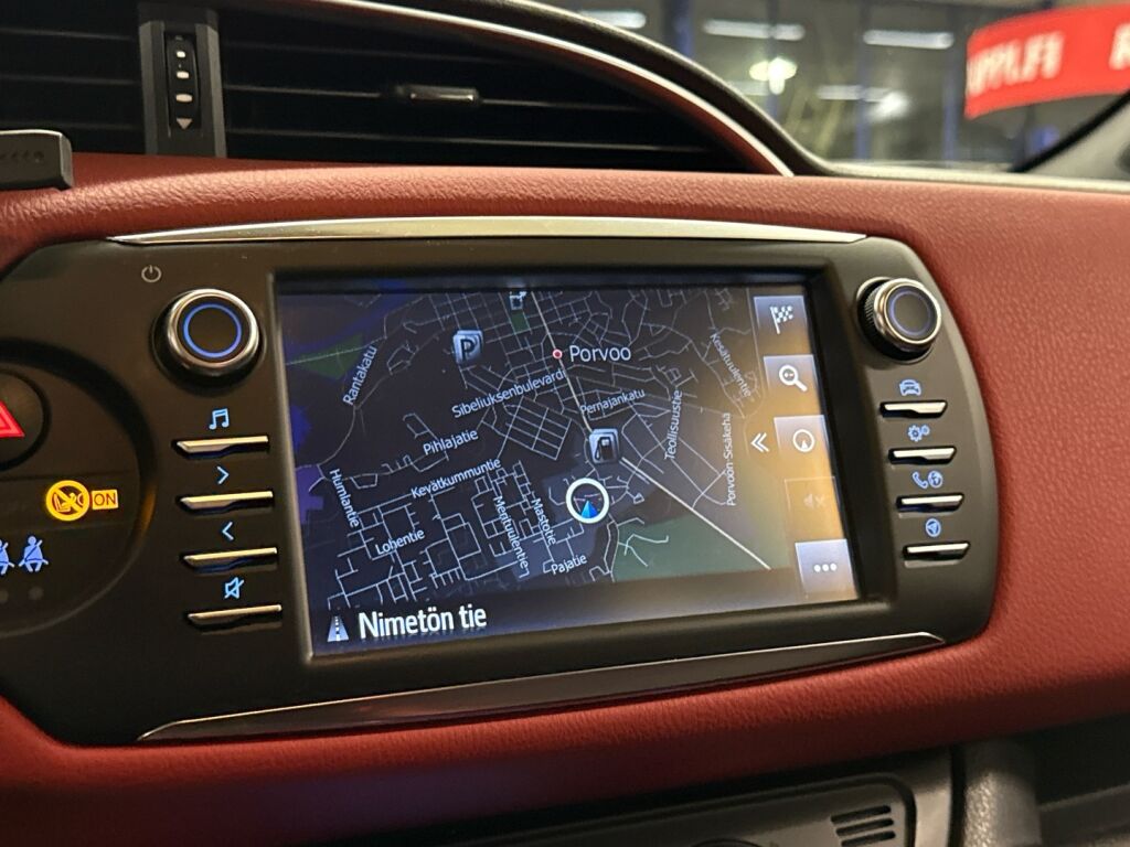 Toyota Yaris 2018 Punainen