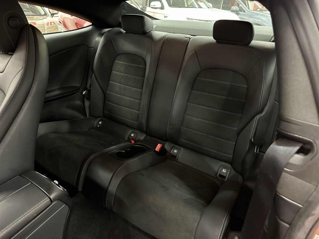 Mercedes-Benz C 2018 Harmaa