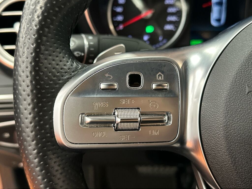 Mercedes-Benz C 2018 Harmaa