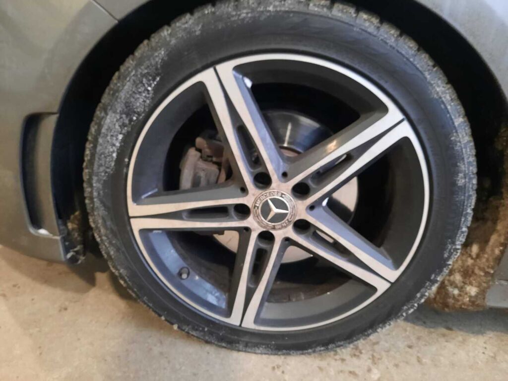 Mercedes-Benz A 2018 Harmaa