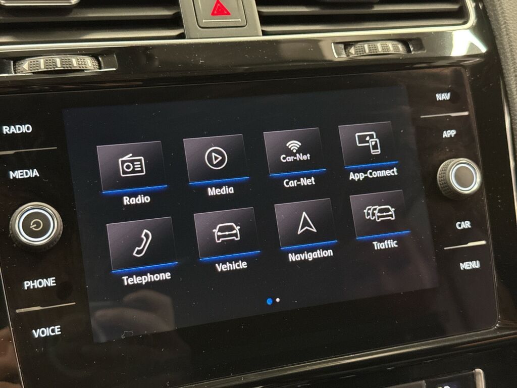 Volkswagen Golf 2018 Harmaa