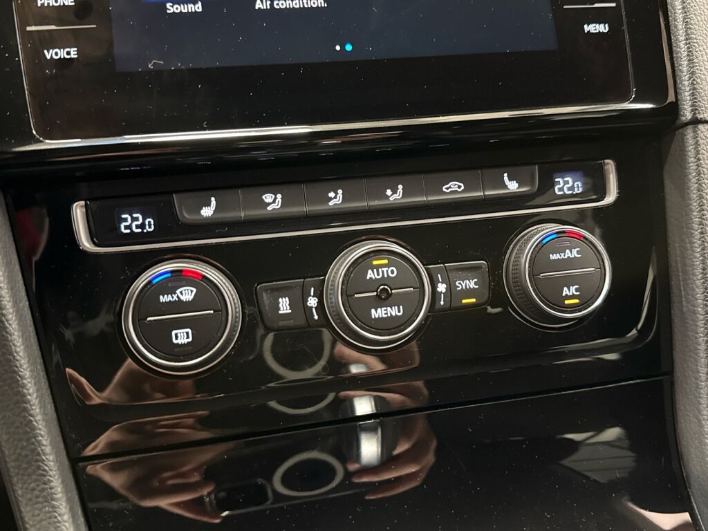 Volkswagen Golf 2018 Harmaa