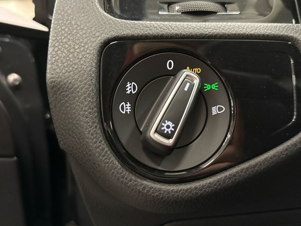 Volkswagen Golf 2018 Harmaa