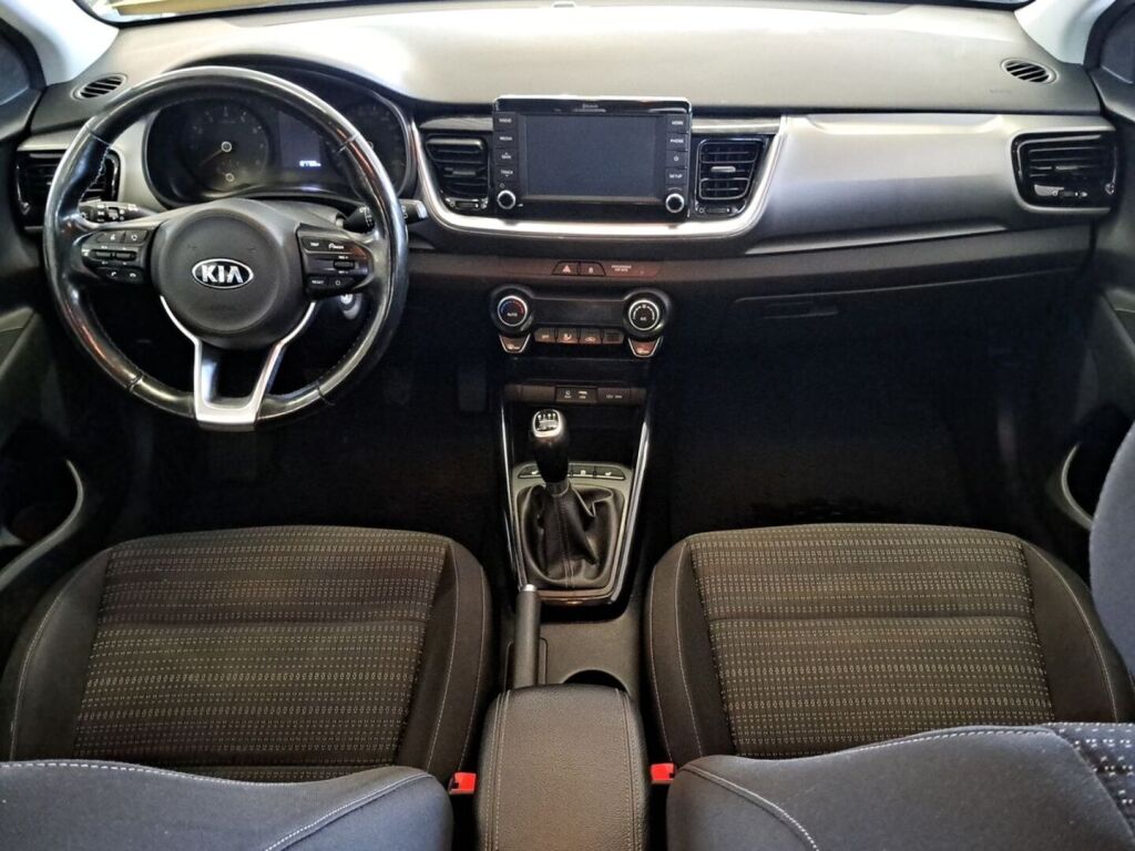 Kia Stonic 2018 Keltainen