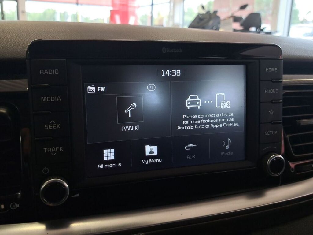 Kia Stonic 2018 Keltainen
