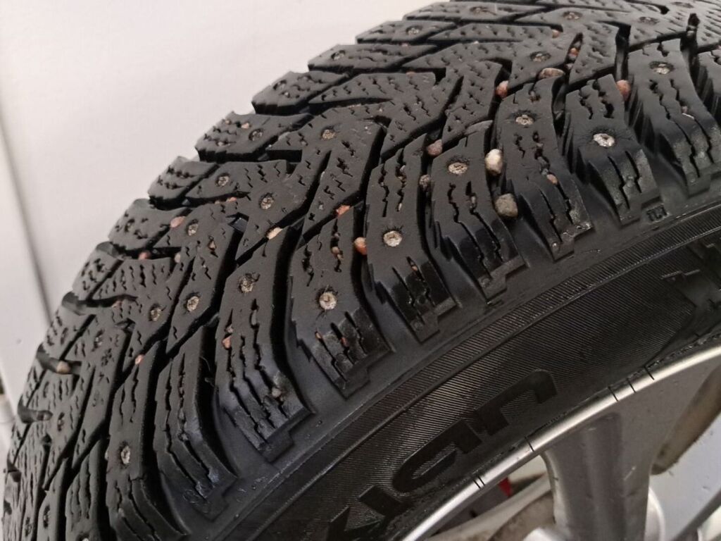 Kia Stonic 2018 Keltainen