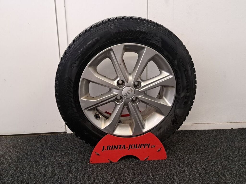 Kia Stonic 2018 Keltainen