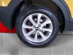 Kia Stonic 2018 Keltainen