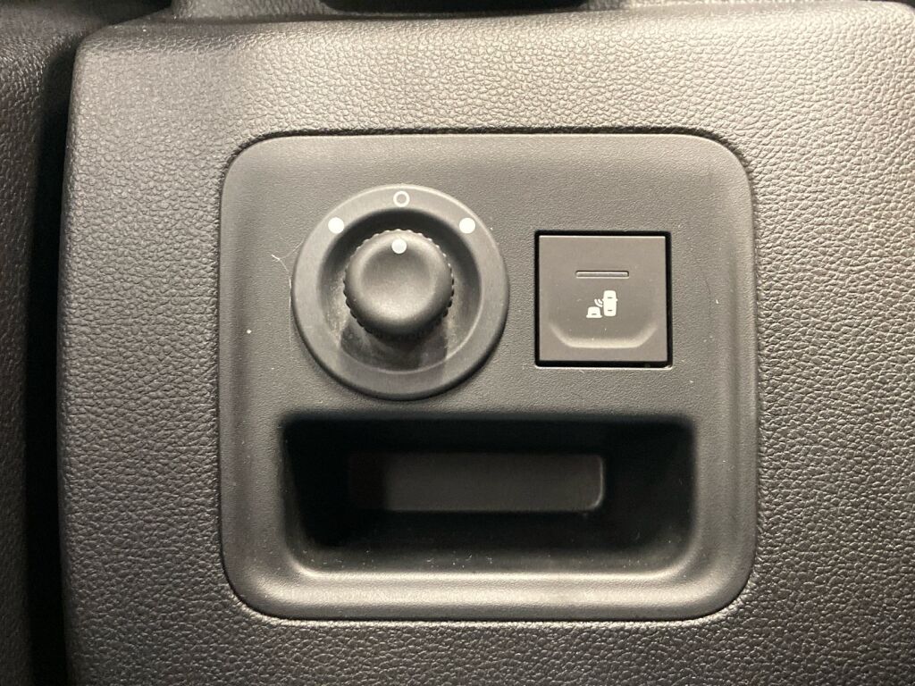 Dacia Duster 2018 Oranssi