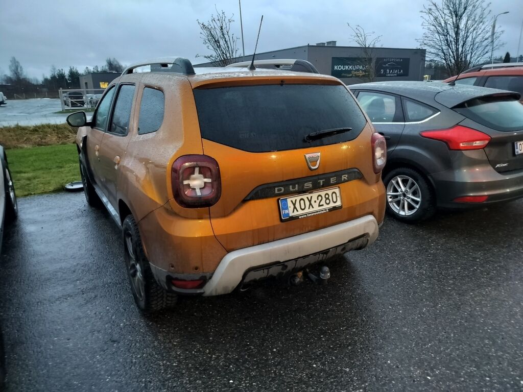 Dacia Duster 2018 Oranssi