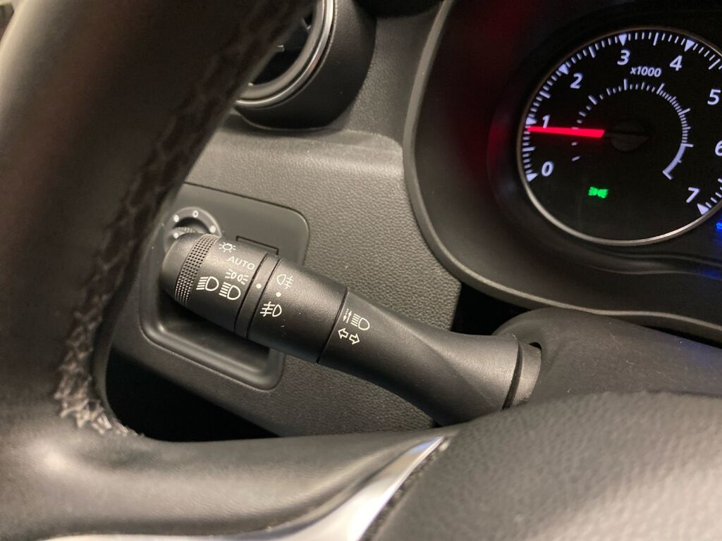 Dacia Duster 2018 Oranssi