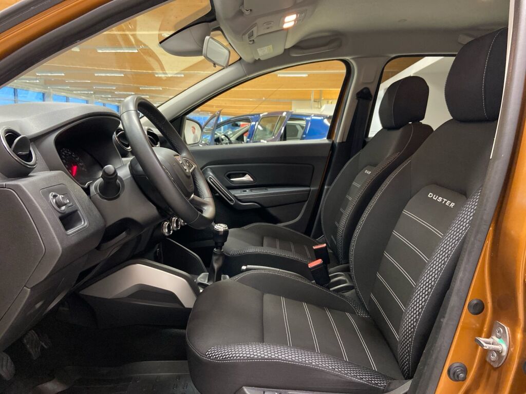 Dacia Duster 2018 Oranssi