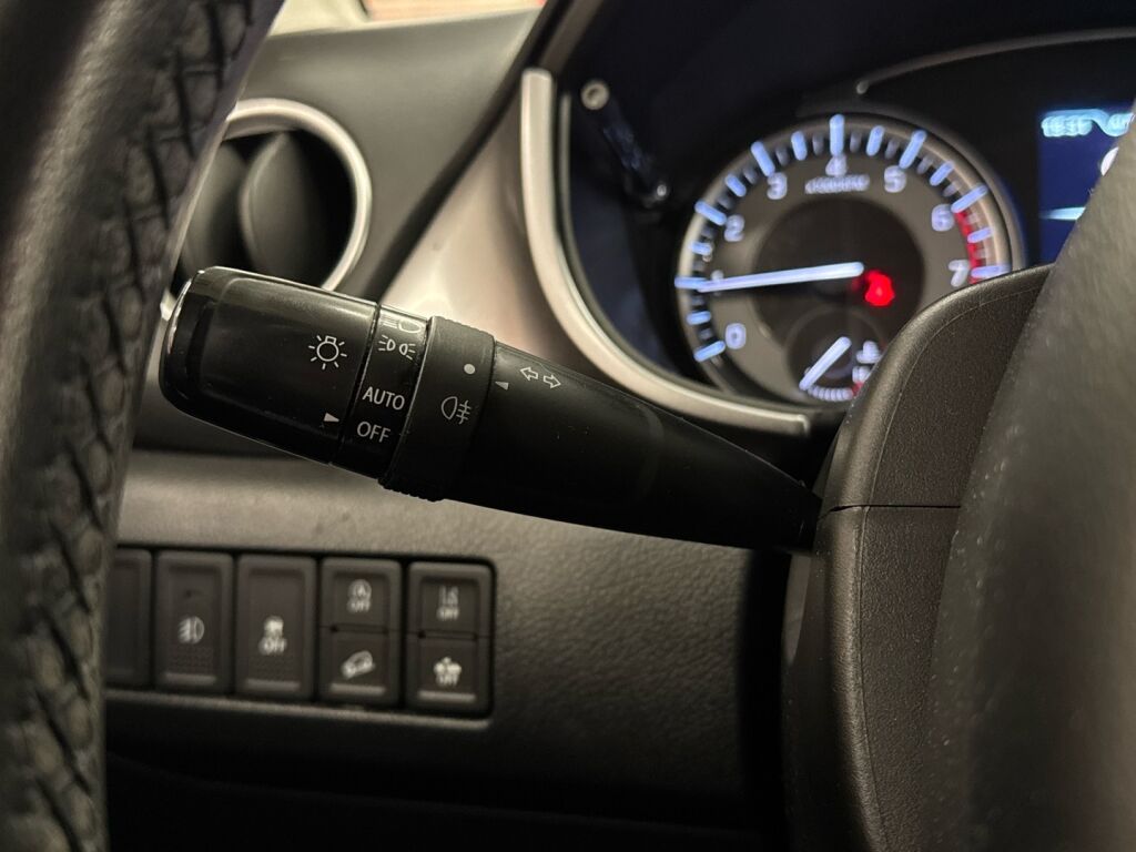 Suzuki Vitara 2020 Musta