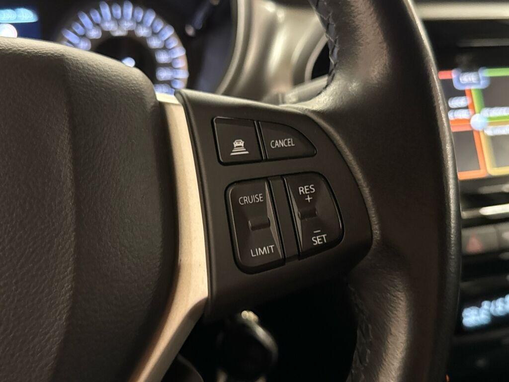 Suzuki Vitara 2020 Musta