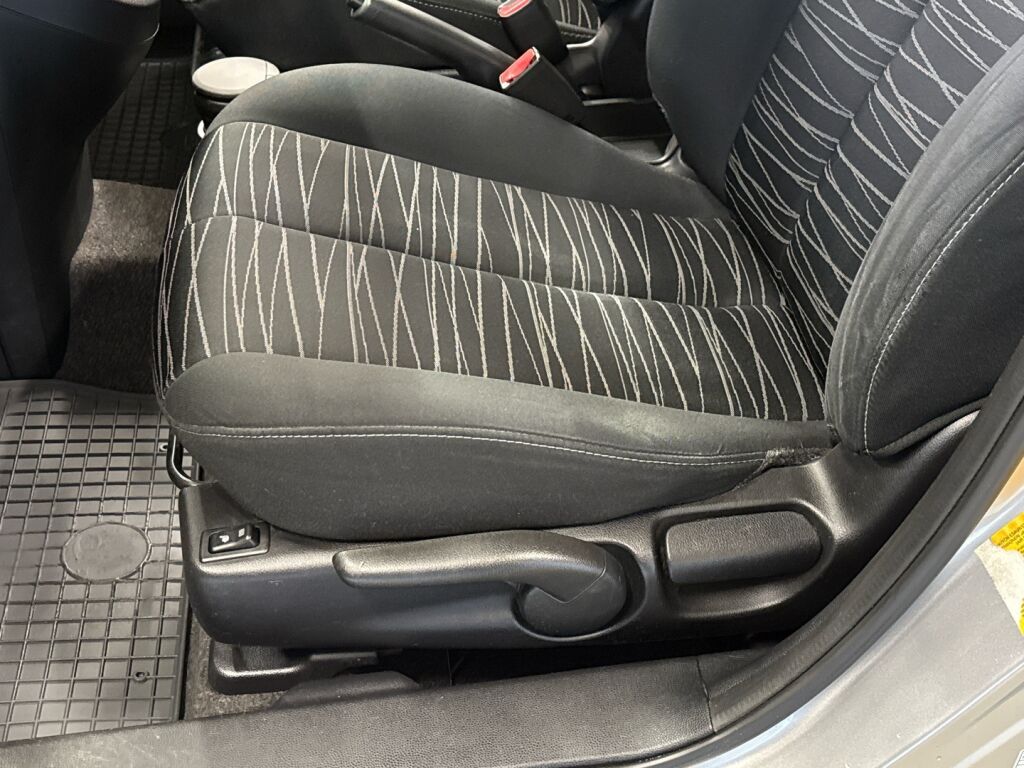 Mazda Mazda2 2009 Harmaa