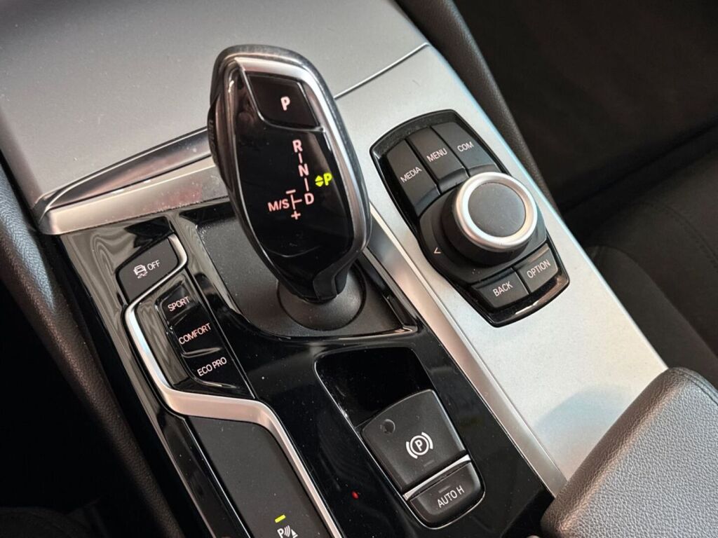 BMW 520 2018 Valkoinen