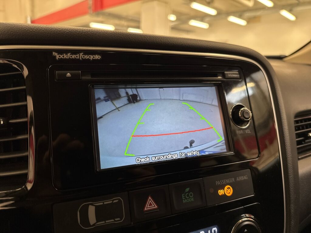 Mitsubishi Outlander 2016 Valkoinen