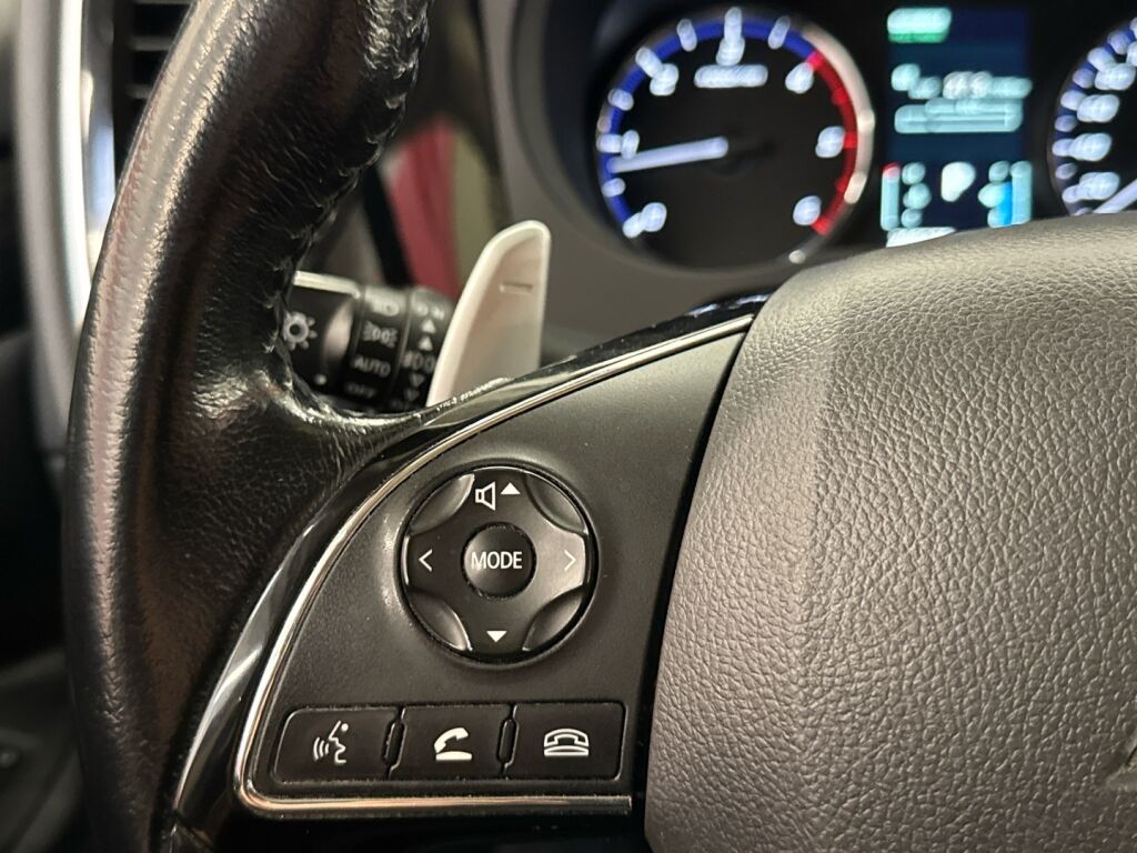 Mitsubishi Outlander 2016 Valkoinen