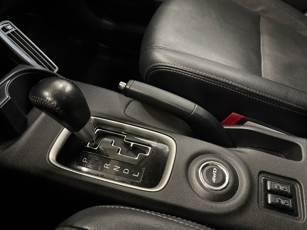 Mitsubishi Outlander 2016 Valkoinen