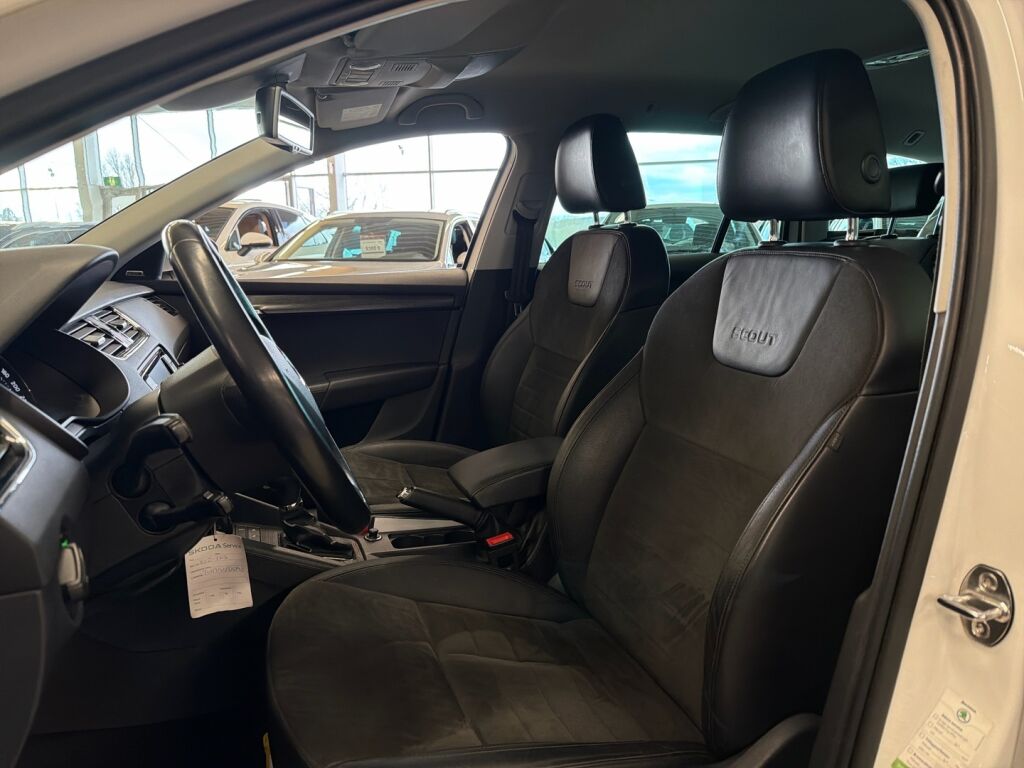 Skoda Octavia 2015 Valkoinen