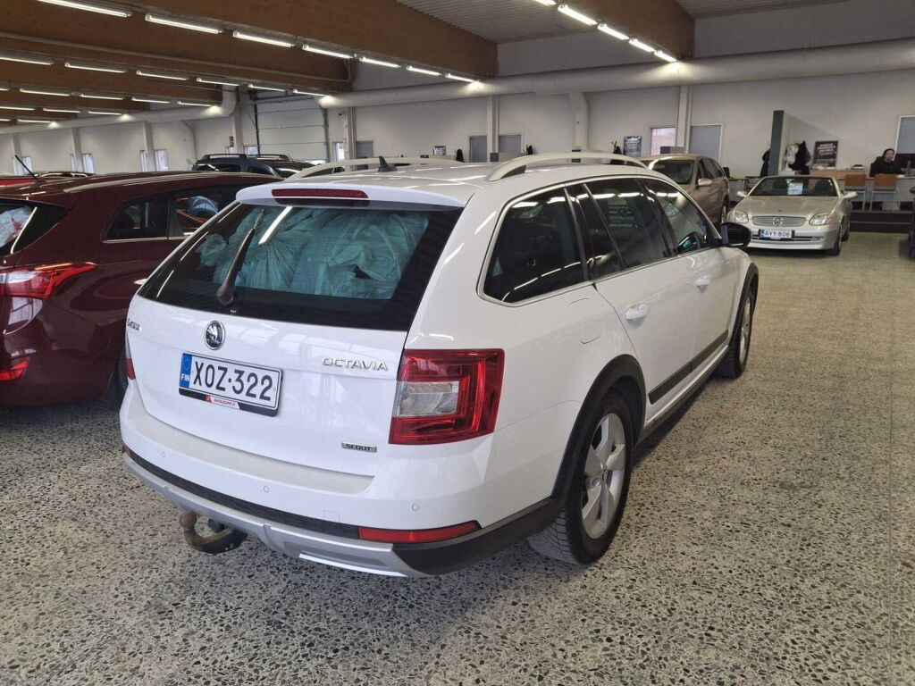 Skoda Octavia 2015 Valkoinen