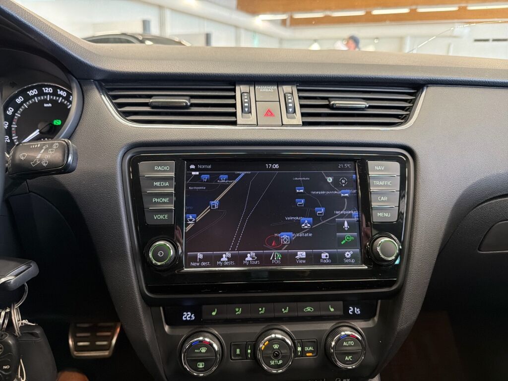 Skoda Octavia 2015 Valkoinen