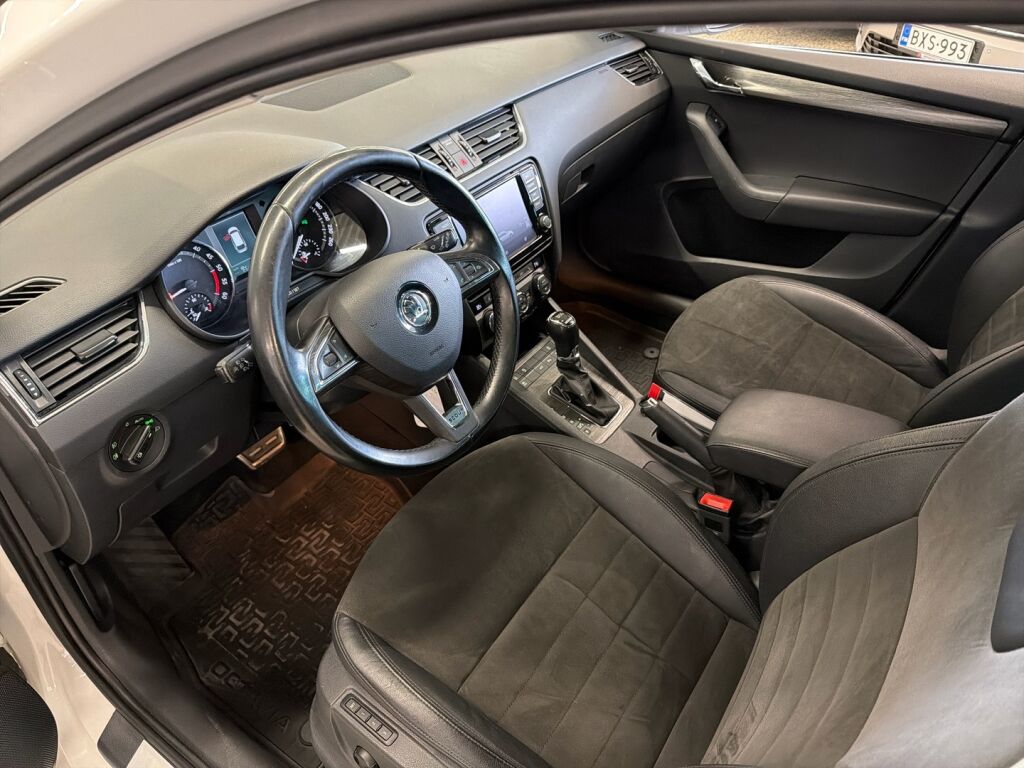 Skoda Octavia 2015 Valkoinen