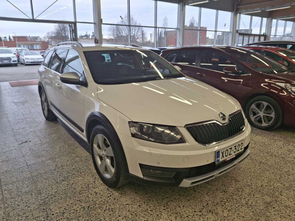 Skoda Octavia 2015 Valkoinen