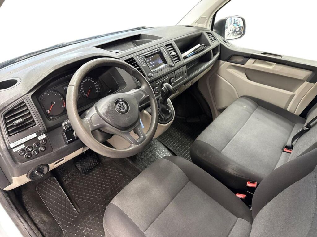 Volkswagen Transporter 2018 Valkoinen