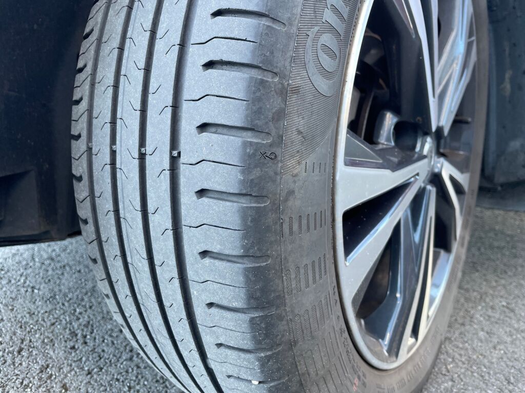 Nissan Qashqai 2020 Punainen