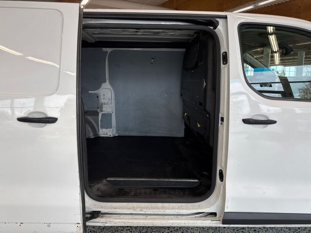 Toyota Proace 2020 Valkoinen