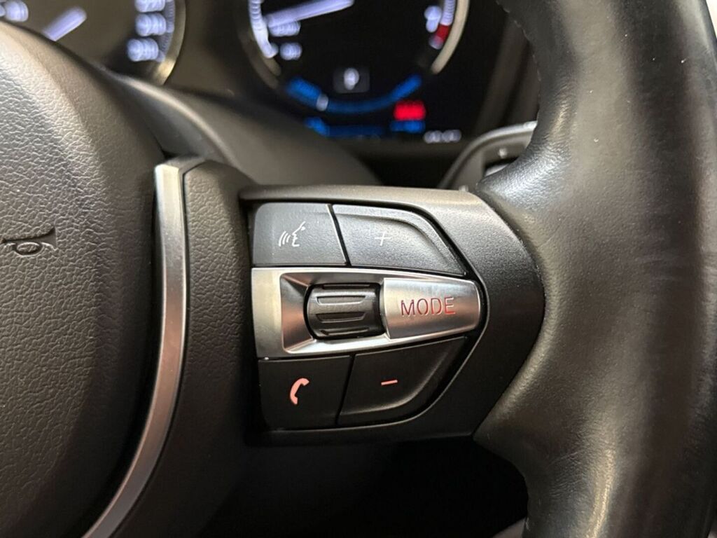 BMW 225 2019 Musta