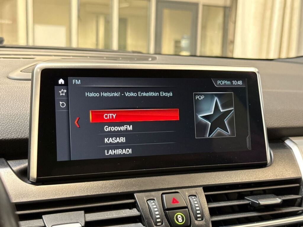 BMW 225 2019 Musta
