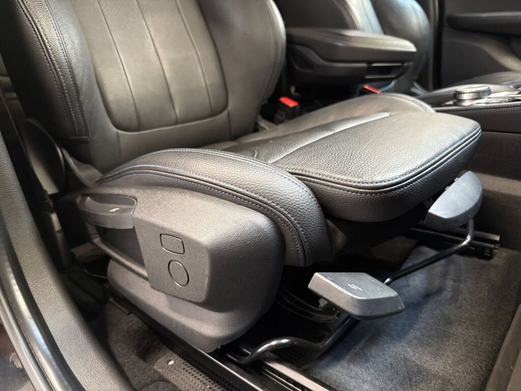 BMW 225 2019 Musta