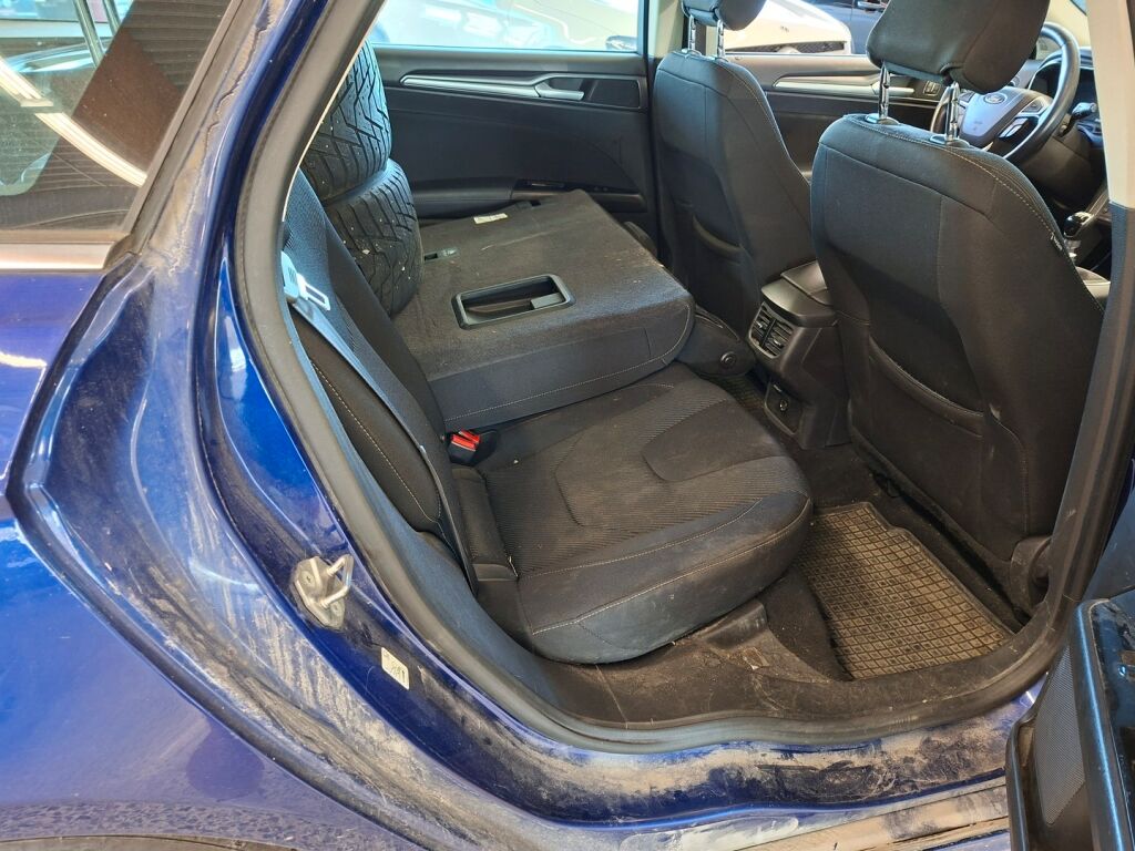 Ford Mondeo 2015 Sininen