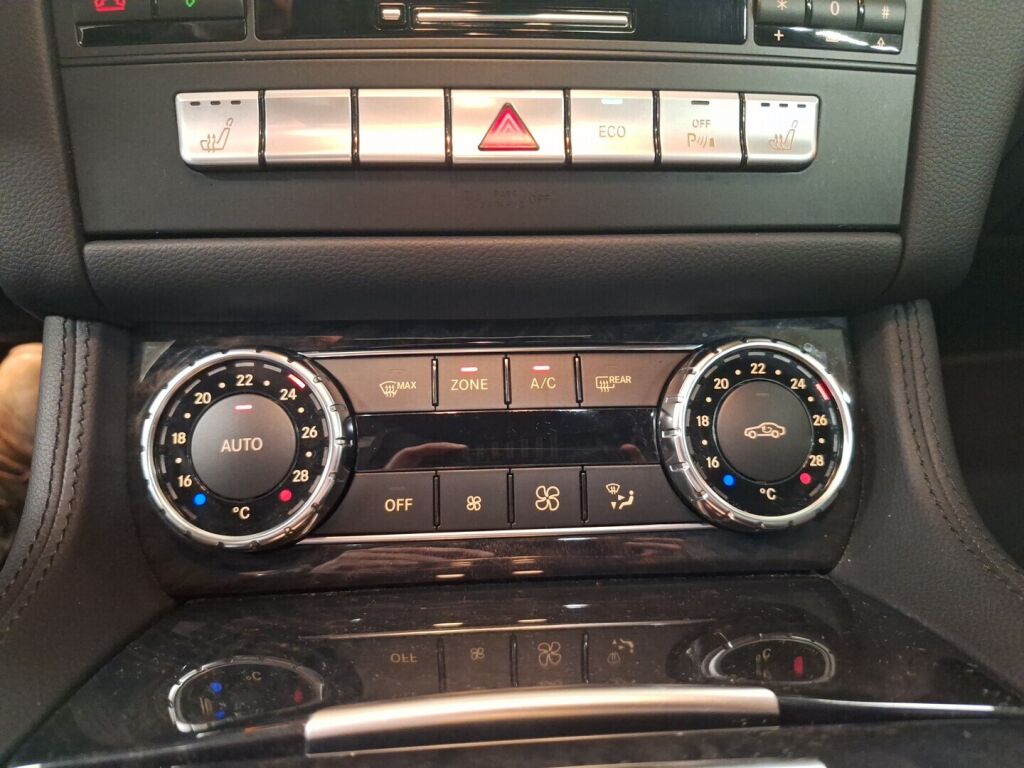 Mercedes-Benz CLS 2011 Hopea