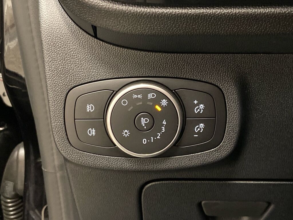 Ford Fiesta 2020 Musta