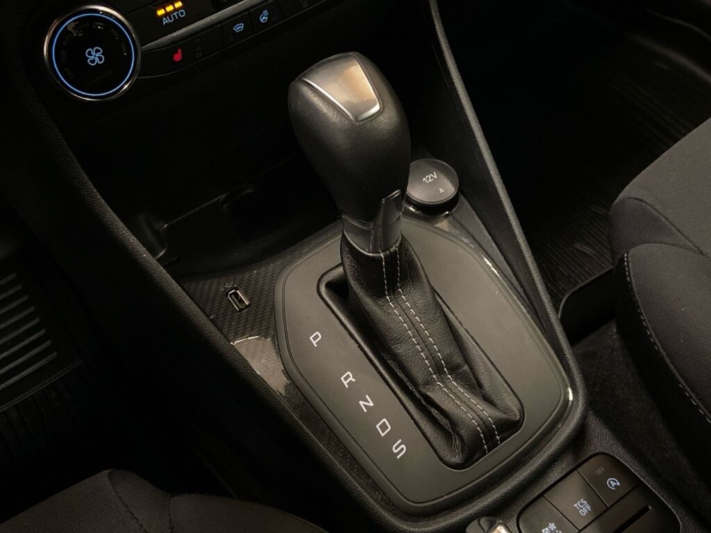 Ford Fiesta 2020 Musta