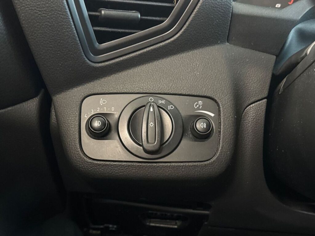 Ford Kuga 2016 Valkoinen