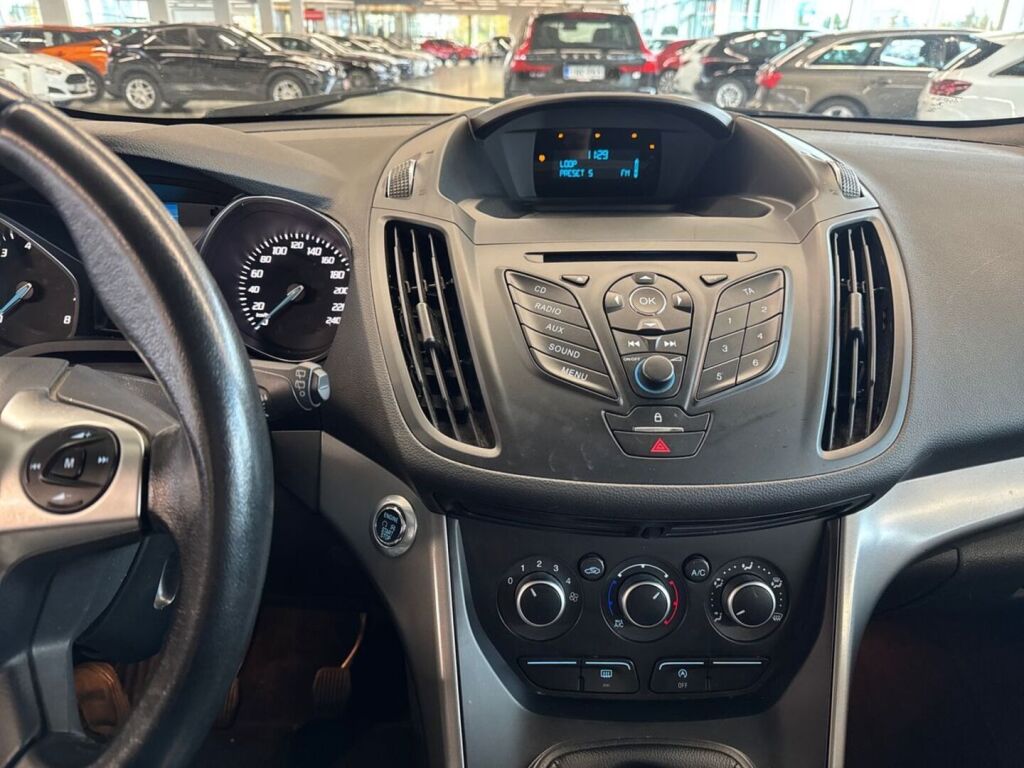 Ford Kuga 2016 Valkoinen