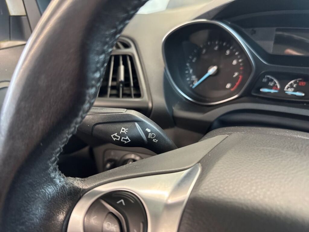 Ford Kuga 2016 Valkoinen