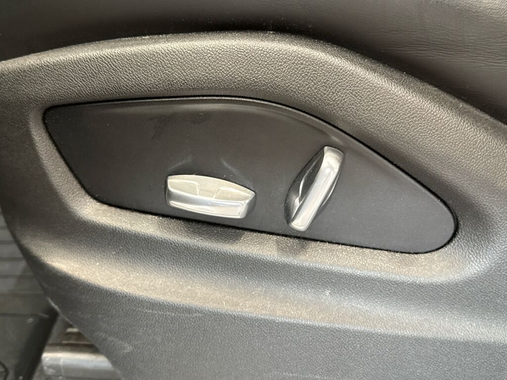 Porsche Cayenne 2020 Musta