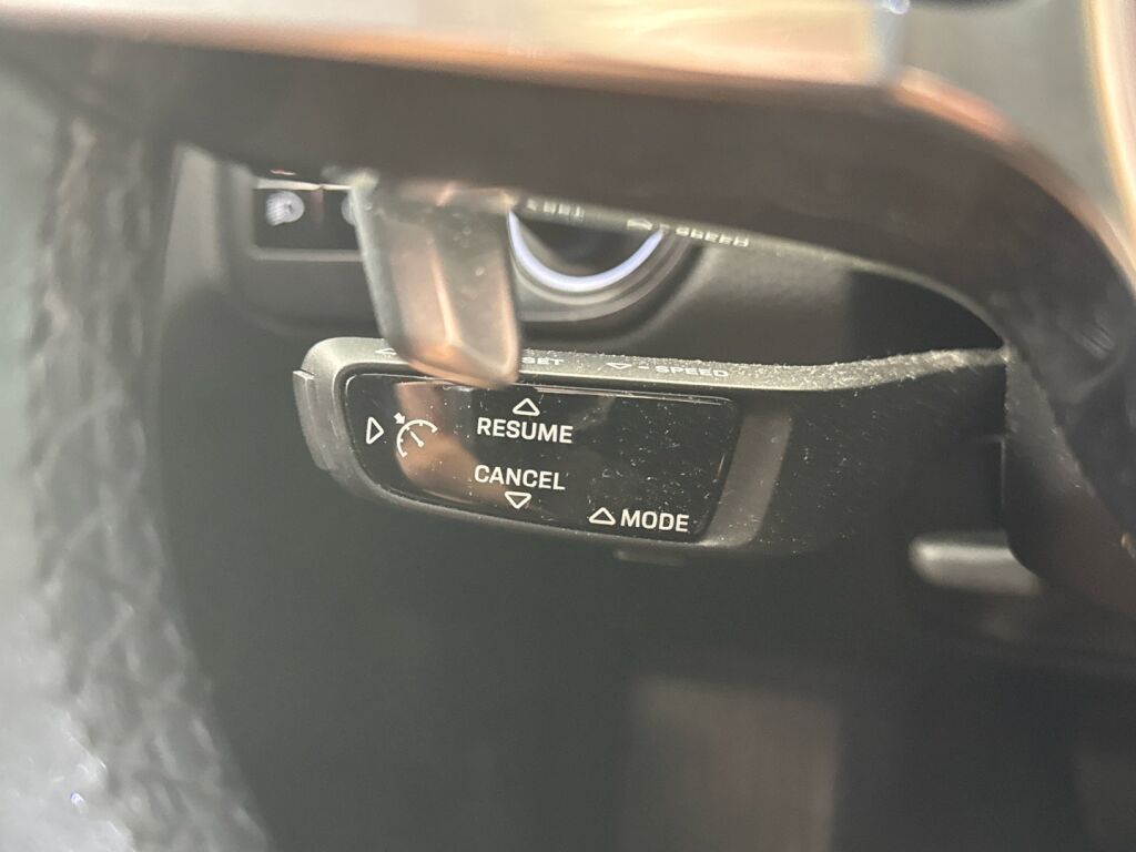 Porsche Cayenne 2020 Musta