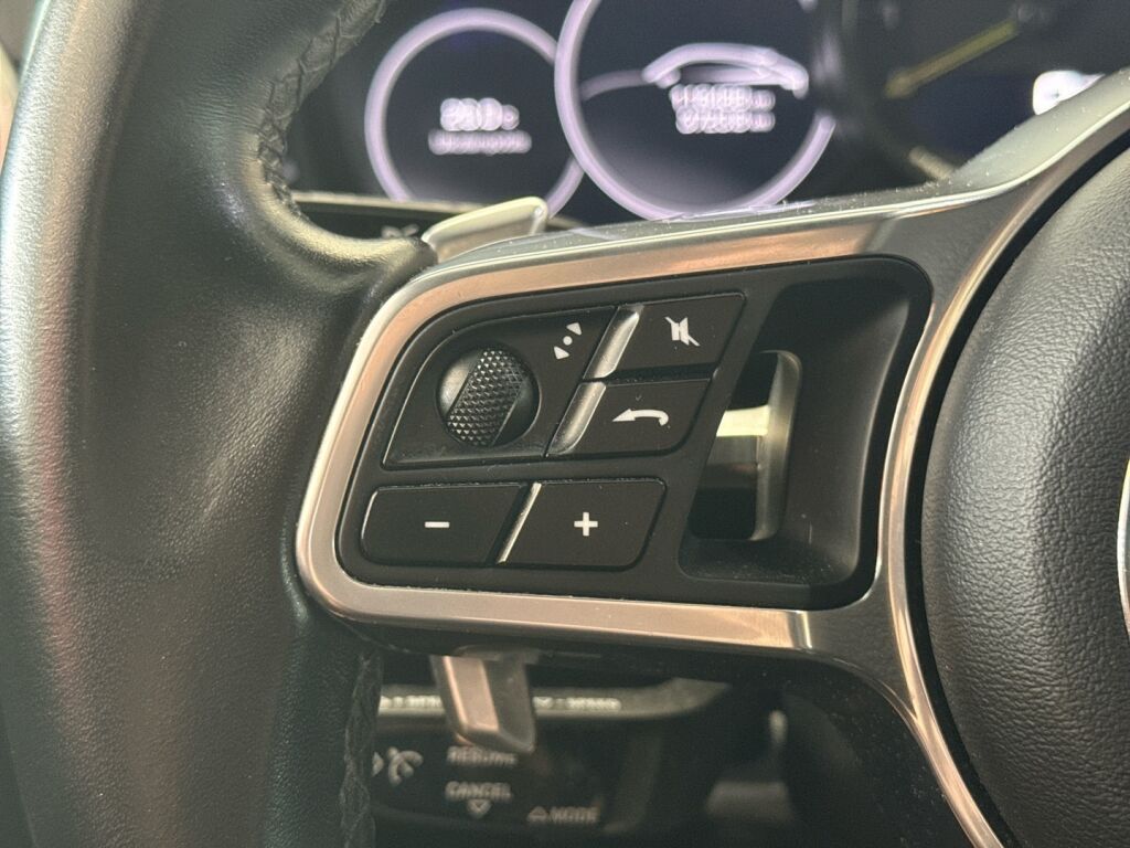 Porsche Cayenne 2020 Musta